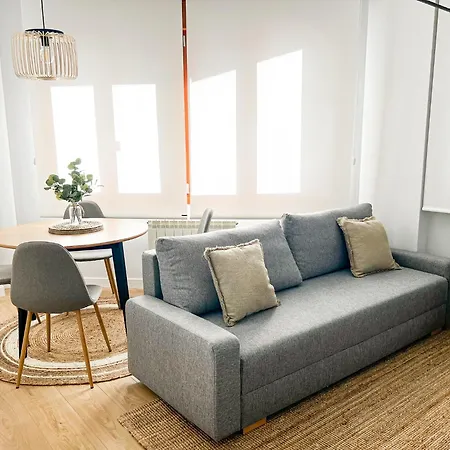 Apartment Ateneo & Playa - *