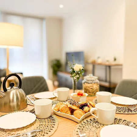 Apartment Ateneo & Playa - *